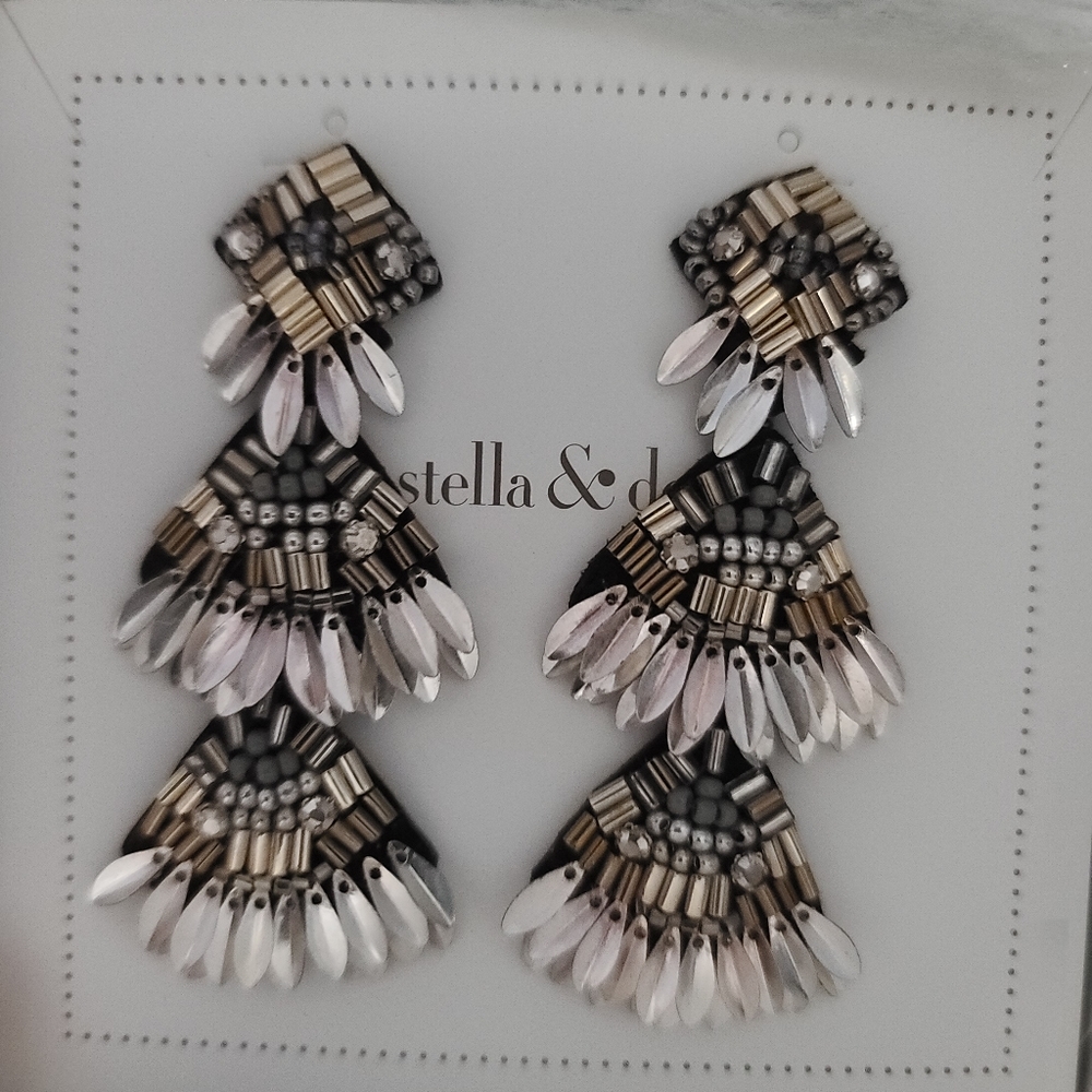 Stella & Dot Emma Chandelier Earrings